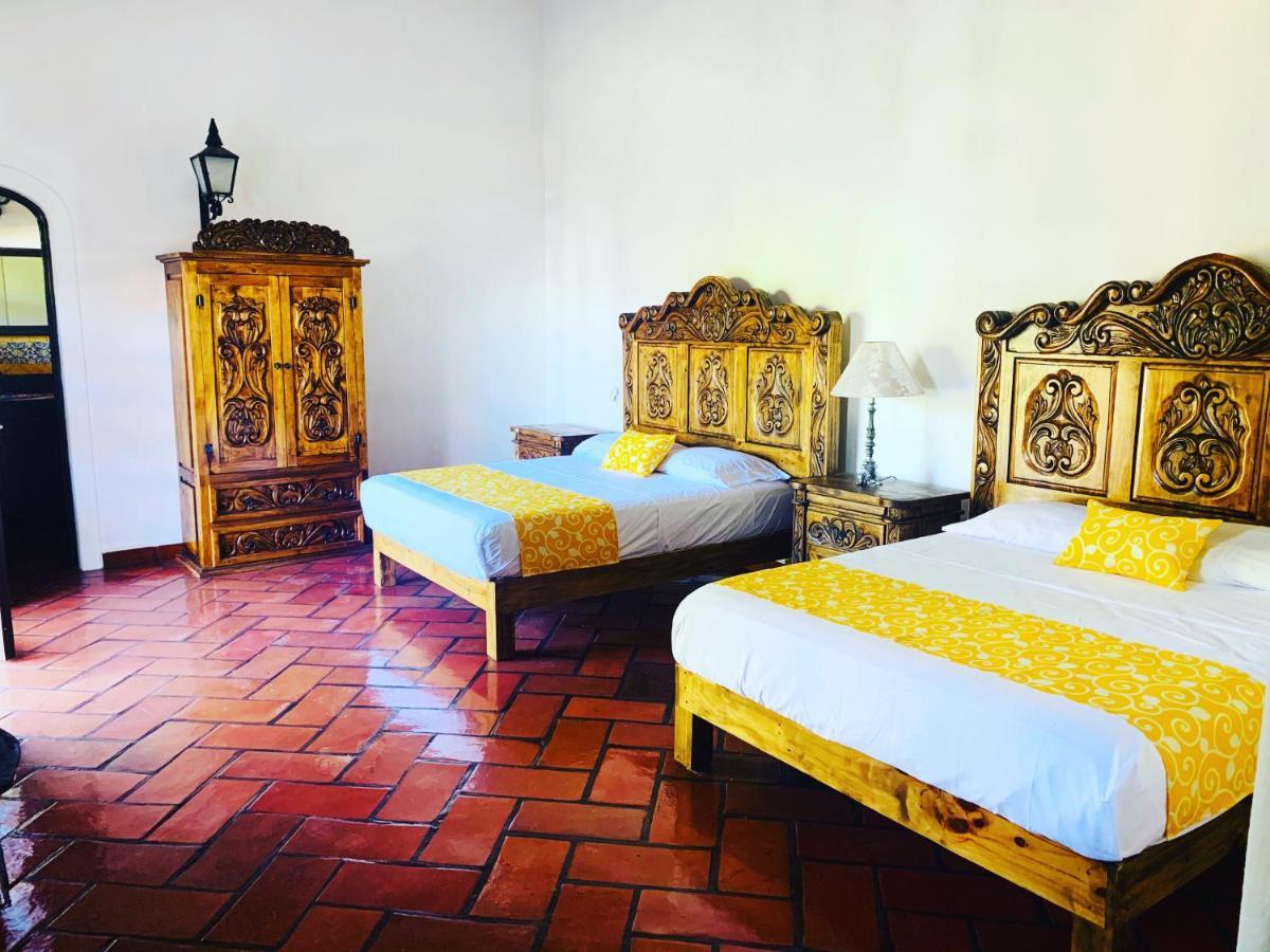 Caroline Bella Bed & Breakfast アヒヒク エクステリア 写真